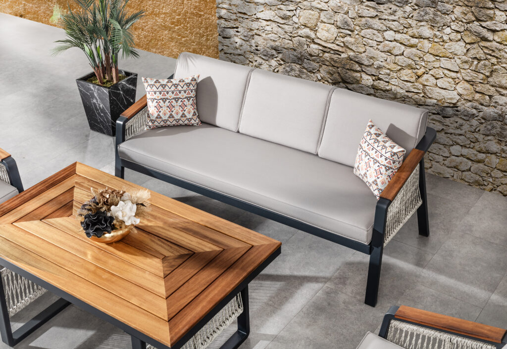 Bahçe Mobilyaları Nasıl Temizlenmeli ve Bakımı Nasıl Yapılmalı?